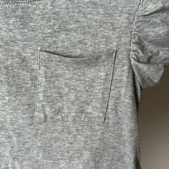 Gap Toddler Short Sleeve T-Shirt Size 4 - Picture 3 of 9